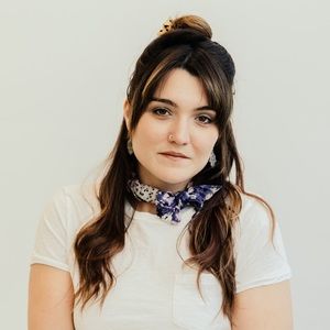 Meet your Posher, Cabrina